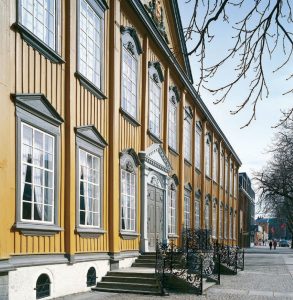 Jotun linoljemaling på gammelt hus