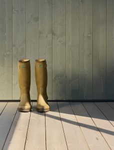 TREBITT 9718 Nordic Green_TREBITT TErrassebeis 90029 Naturlig Sølvgrå